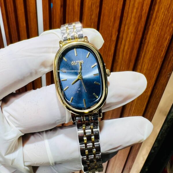 Oliya watches